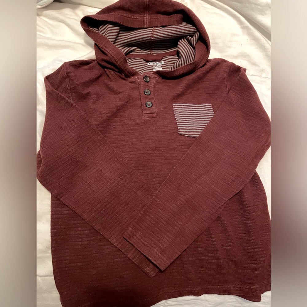 Cat&Jack boys long sleeve. Color: Burgundy. Used